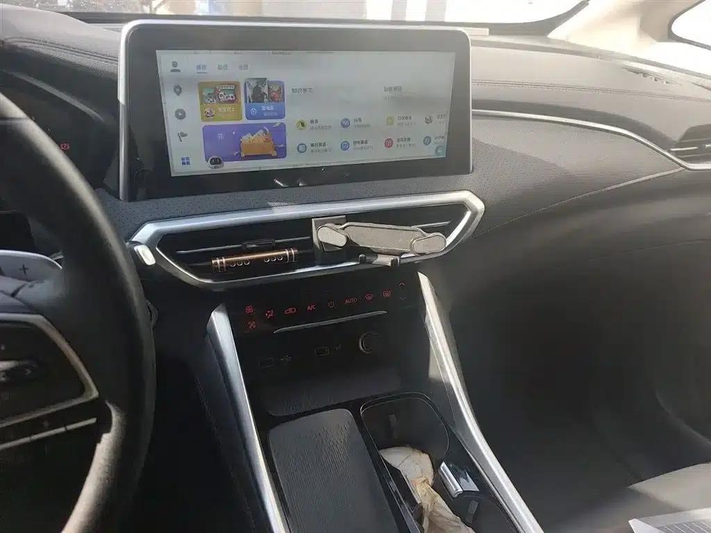 Maxus G50 2021 PLUS 1.5T Automatic Escort Edition — миниатюра 6
