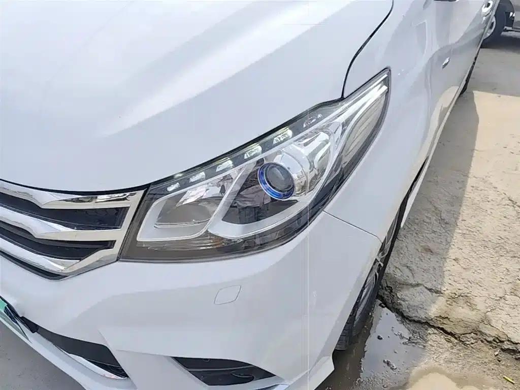 Maxus G10 2016 2.0T Automatic Luxury Executive Edition — миниатюра 24