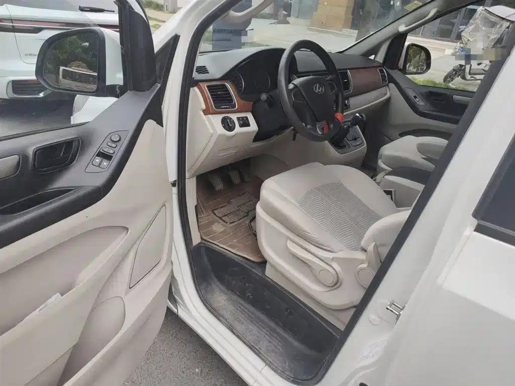 Maxus G10 2015 2.0T Manual Commemorative Edition — миниатюра 13