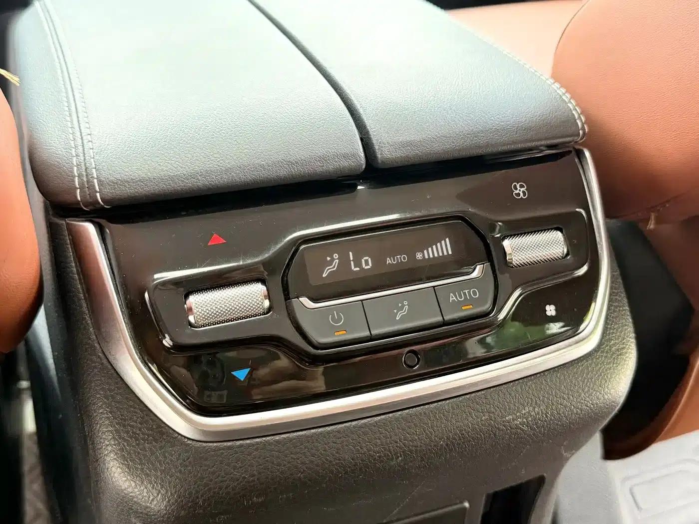 Maxus G20 2020 2.0T Gasoline Automatic Executive Edition — миниатюра 16