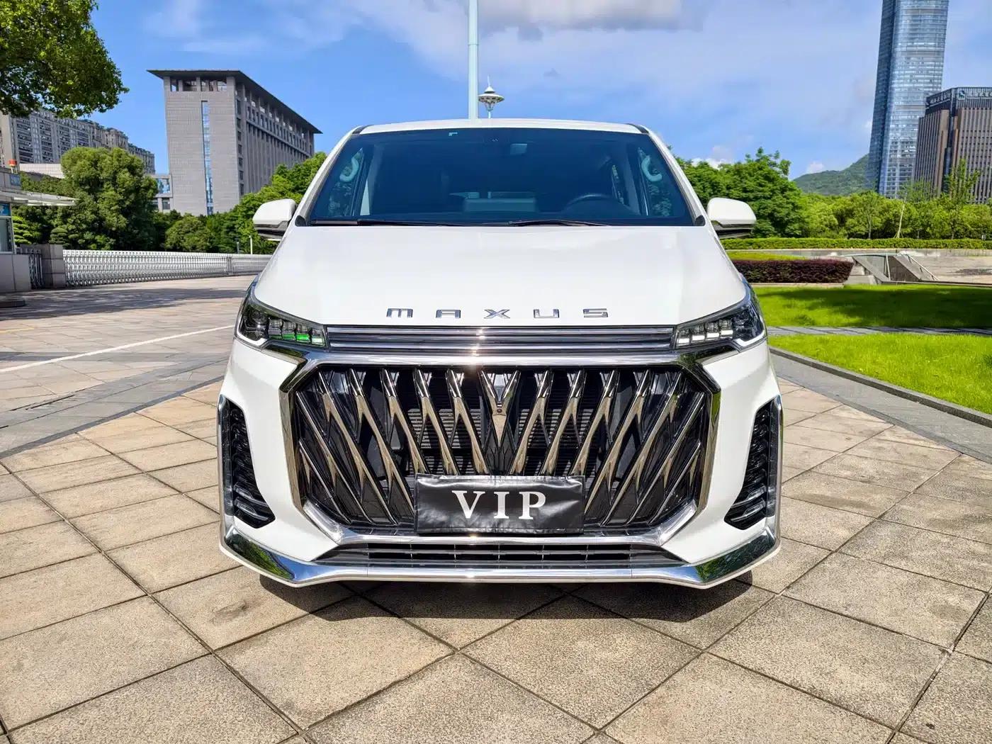 Maxus G20 2023 Facelift PLUS 2.0T Gasoline Automatic Luxury Edition — миниатюра 2