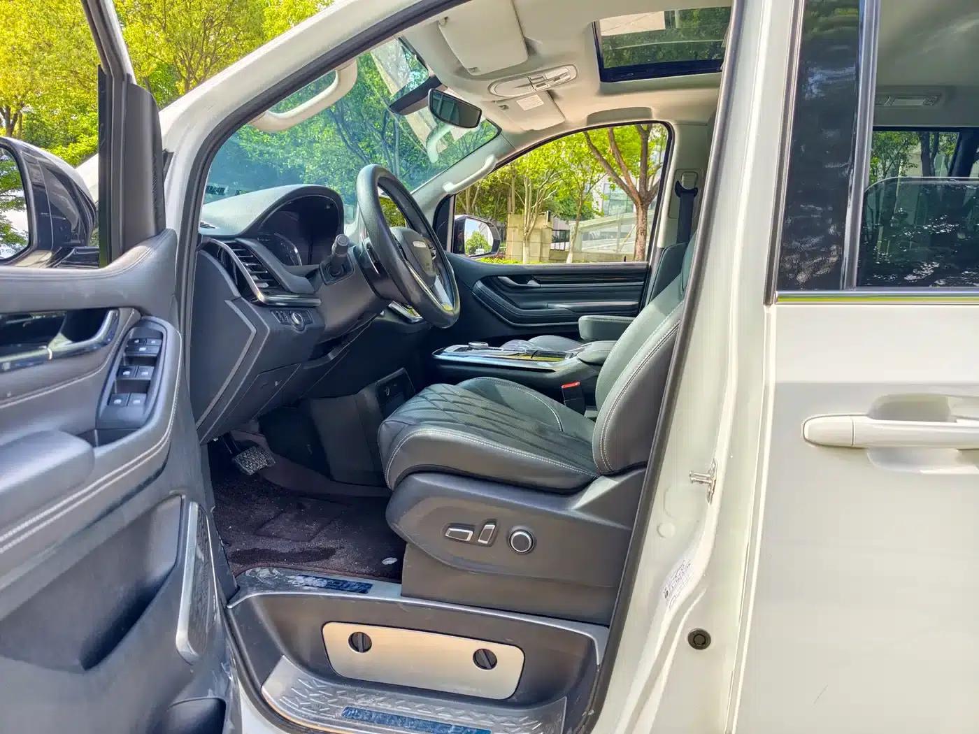 Maxus G20 2023 Facelift PLUS 2.0T Gasoline Automatic Luxury Edition — миниатюра 4