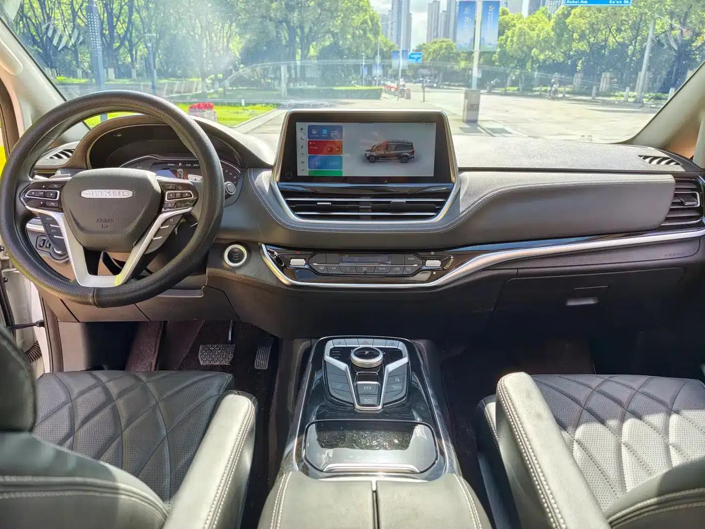 Maxus G20 2023 Facelift PLUS 2.0T Gasoline Automatic Luxury Edition — миниатюра 8