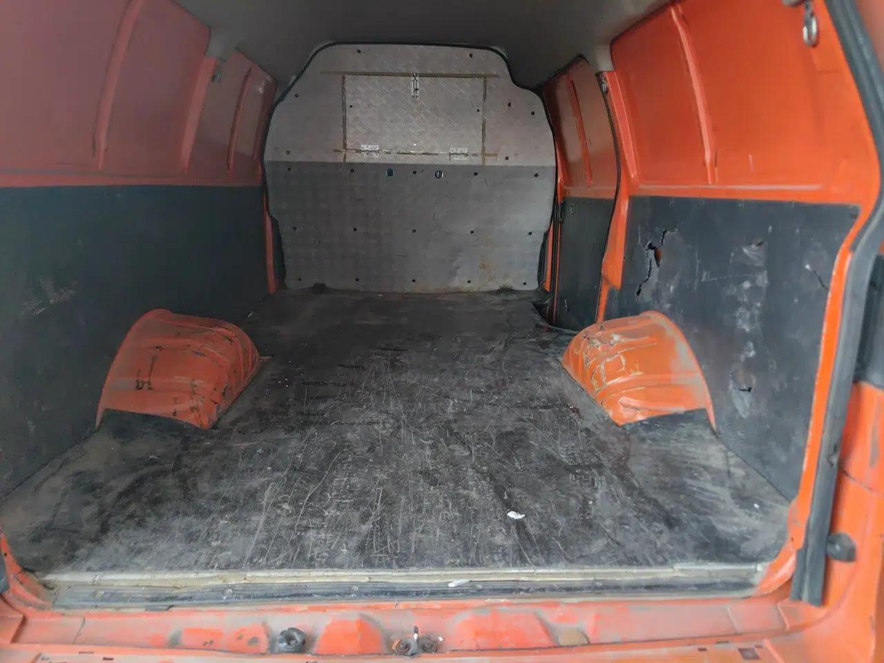 FORTHING Lingzhi M5 2023 Van Version Classic 2-Seater — миниатюра 20