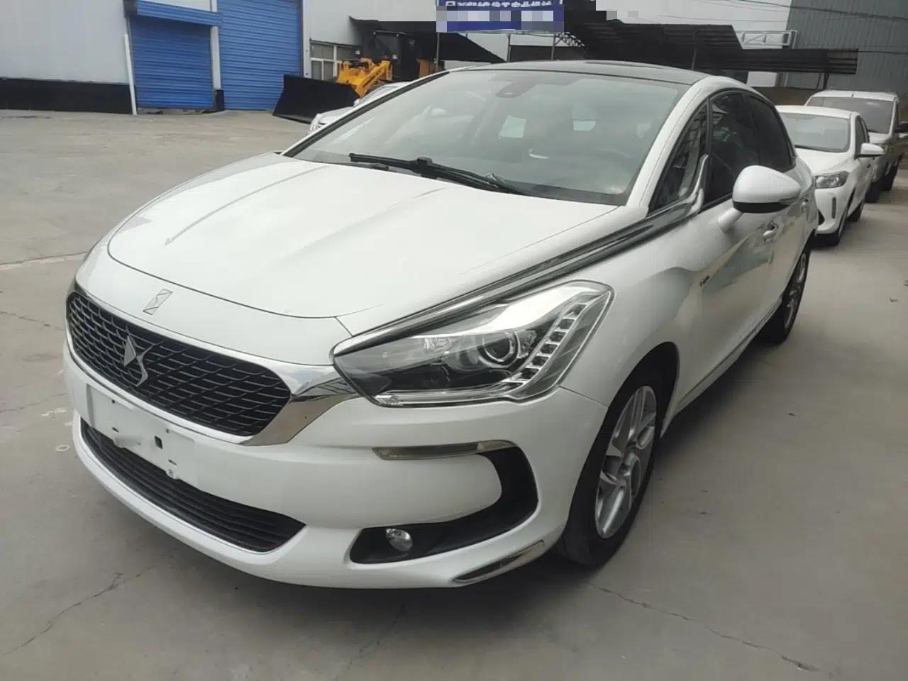 DS 5 2015 1.6T Elegant Edition THP160 — миниатюра 1
