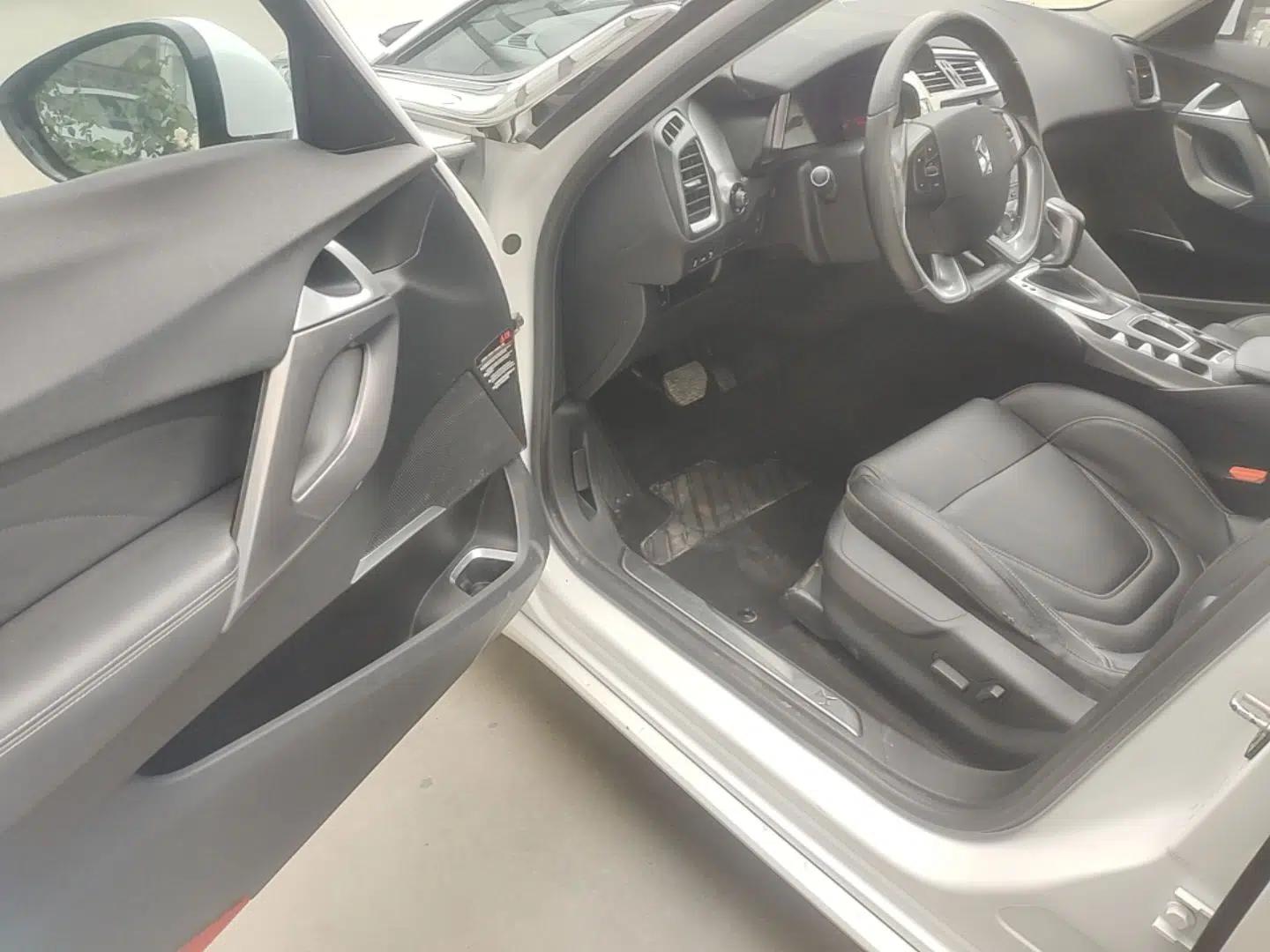 DS 5 2015 1.6T Elegant Edition THP160 — миниатюра 19