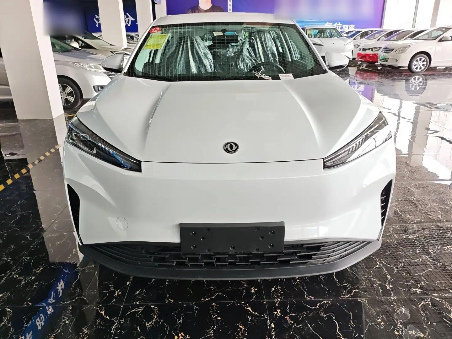 Dongfeng Aeolus SKY EV01 2025 530 km AIR Elite Edition — миниатюра 2