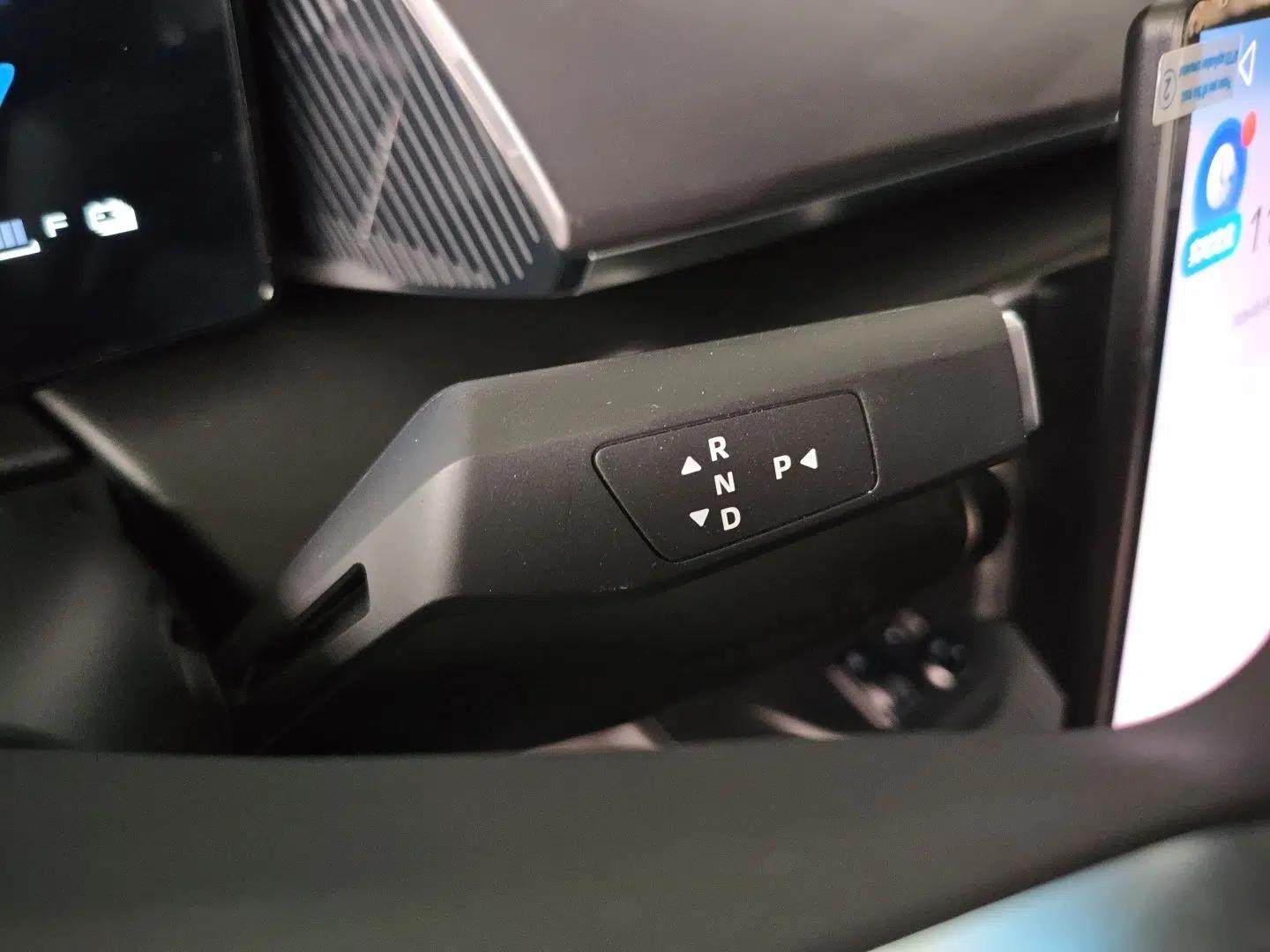 Dongfeng Aeolus SKY EV01 2025 530 km AIR Elite Edition — миниатюра 17