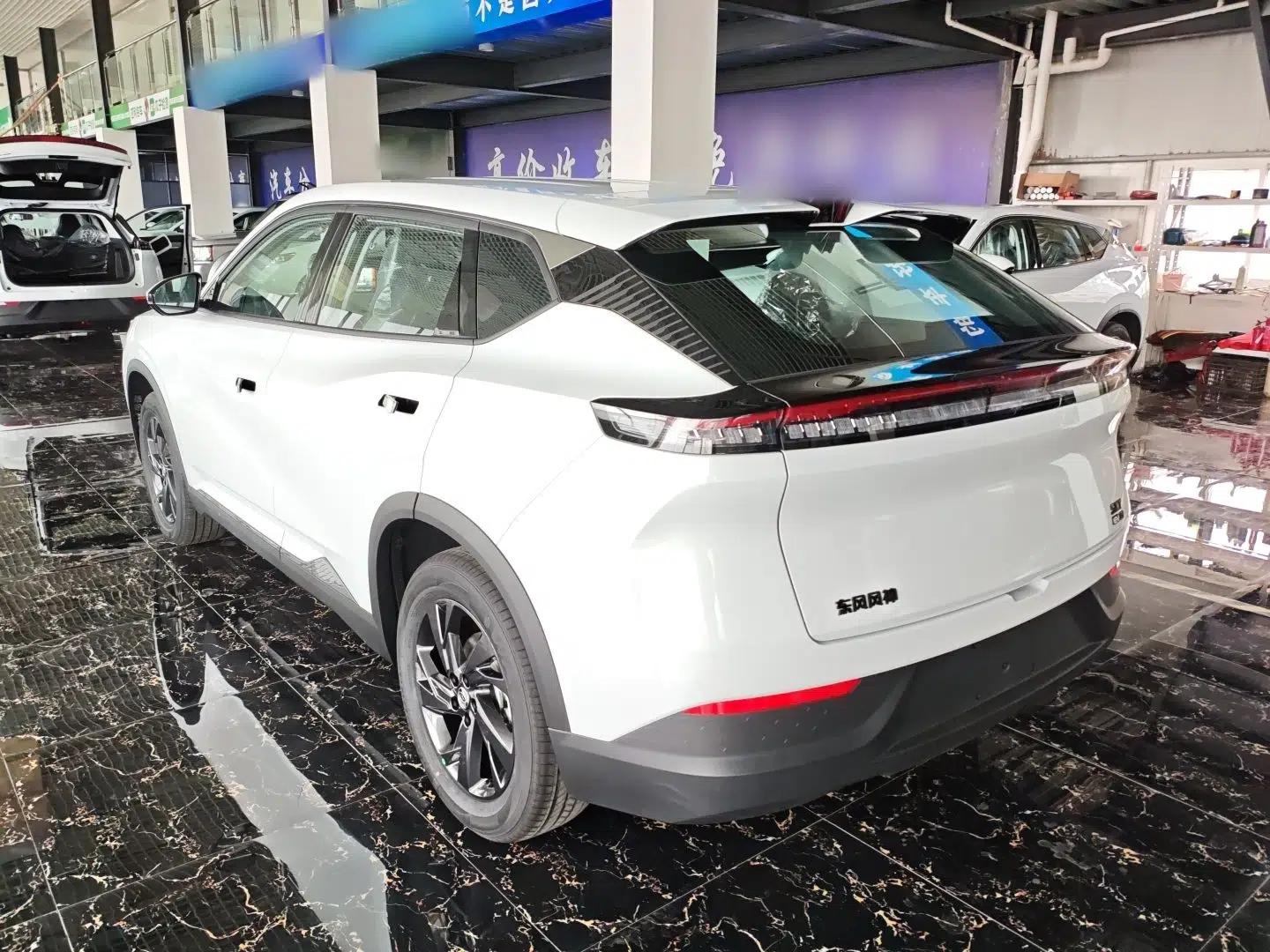 Dongfeng Aeolus SKY EV01 2025 530 km AIR Elite Edition — миниатюра 4