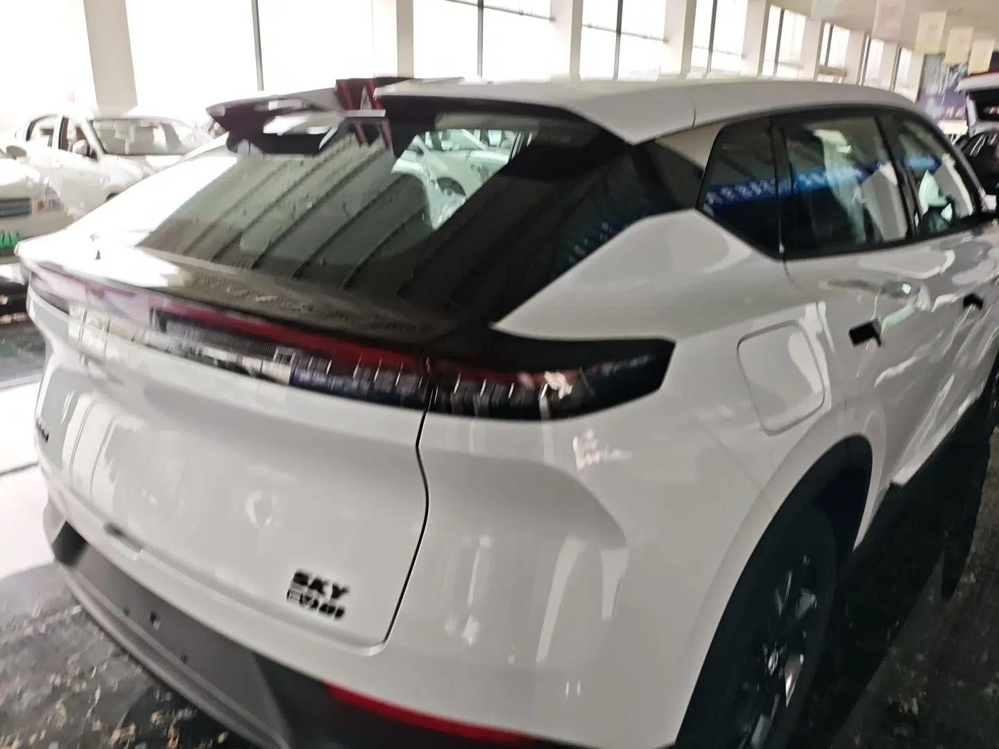 Dongfeng Aeolus SKY EV01 2025 530 km AIR Elite Edition — миниатюра 7