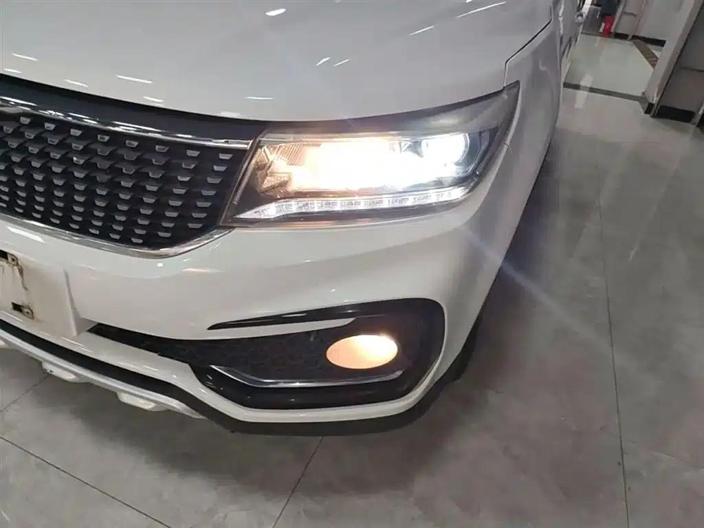 Jingyi X5 2017 1.6L CVT Luxury Edition — миниатюра 24