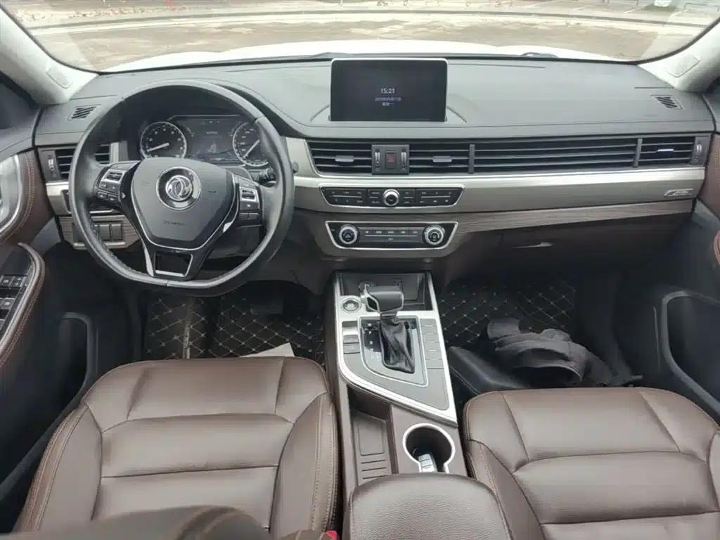 Jingyi X5 2017 Enjoy Series 1.5T CVT Premium Edition — миниатюра 10