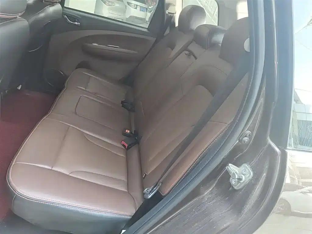 Jingyi X5 2016 1.6L Manual Premium Edition — миниатюра 17