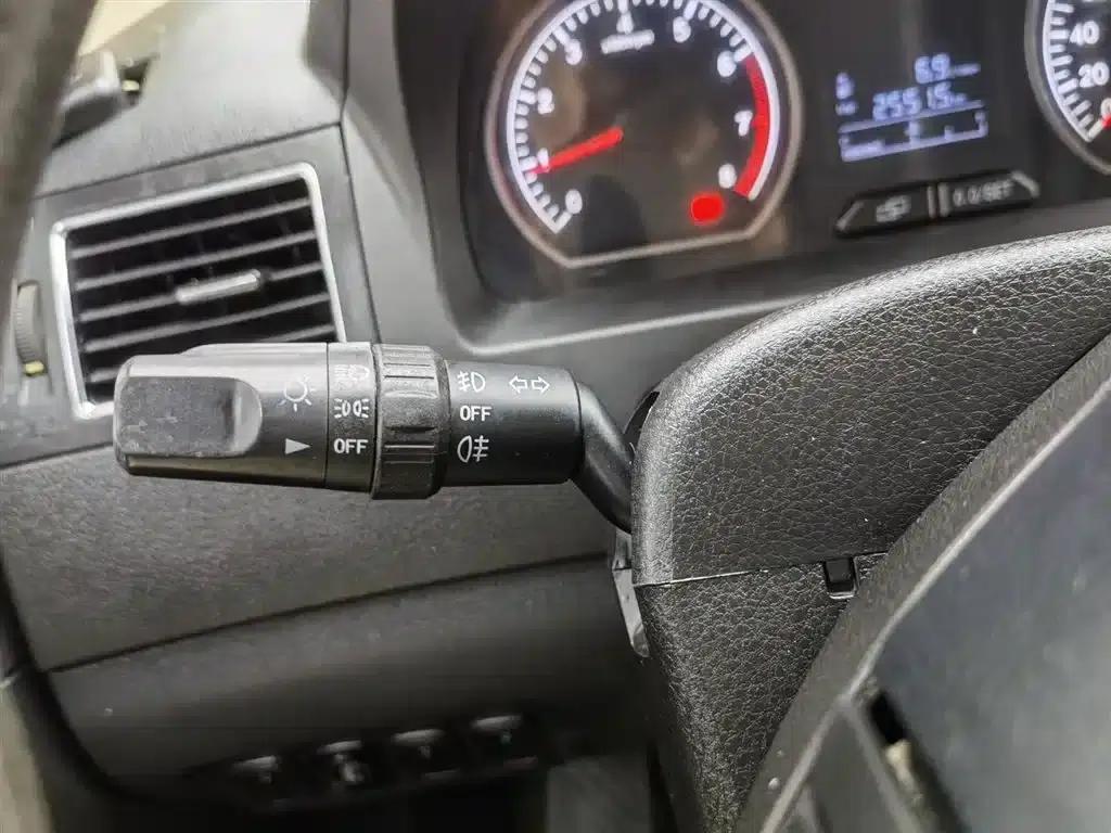 Jingyi X3 2014 1.5L Luxury Edition — миниатюра 21