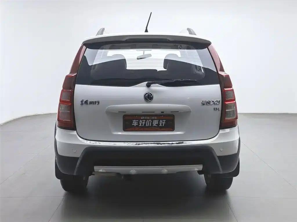 Jingyi X3 2014 1.5L Luxury Edition — миниатюра 4