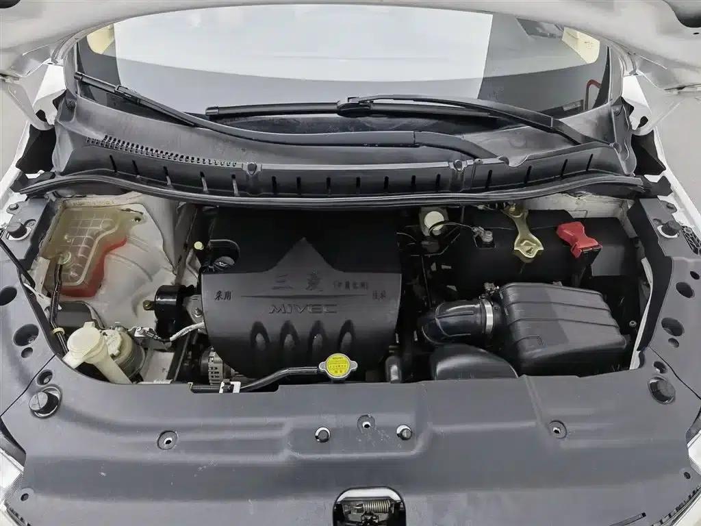 Jingyi X3 2014 1.5L Luxury Edition — миниатюра 6