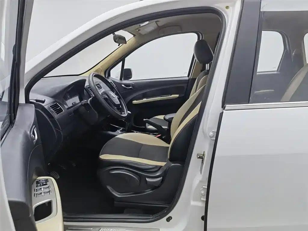 Jingyi X3 2014 1.5L Luxury Edition — миниатюра 10