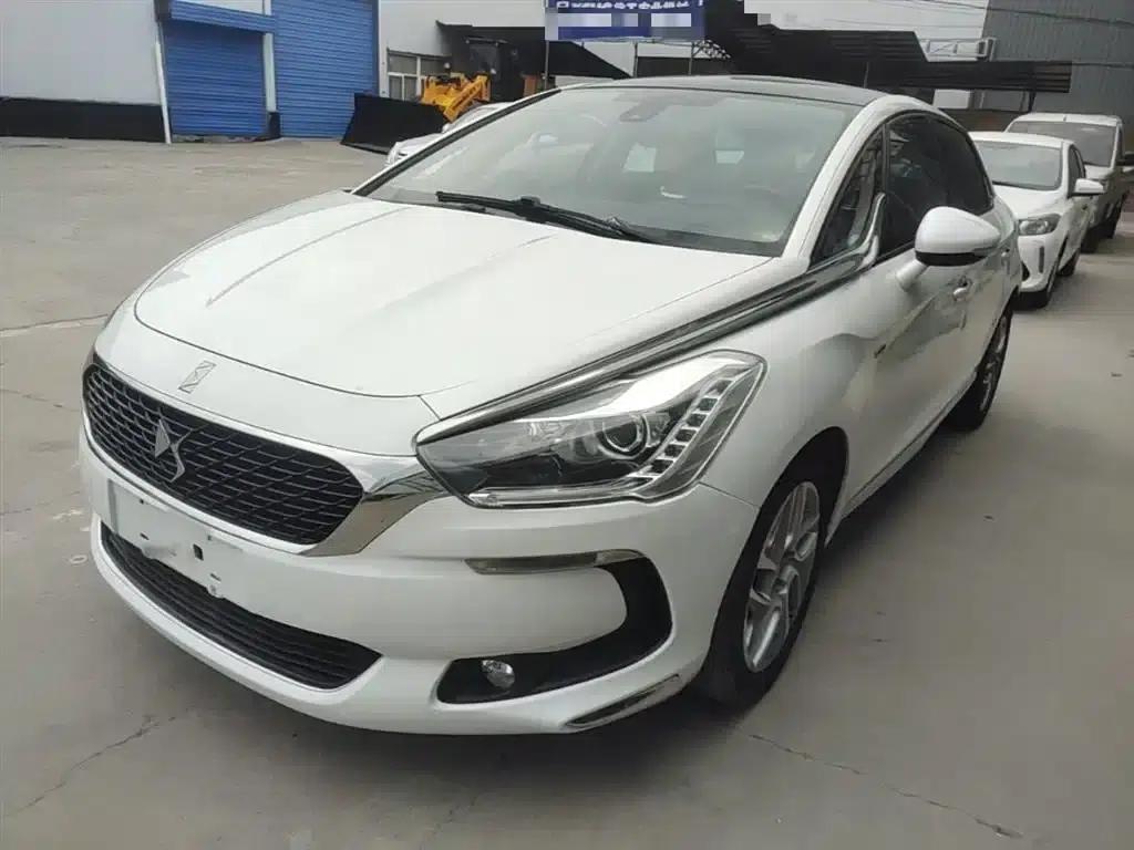 DS 5 2015 1.6T Elegant Edition THP160 — миниатюра 1