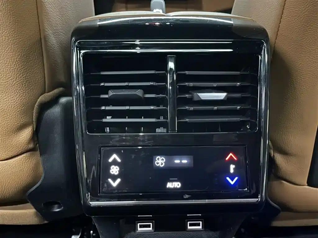 DS 7 2018 45THP Rivoli Pioneer Edition — миниатюра 8