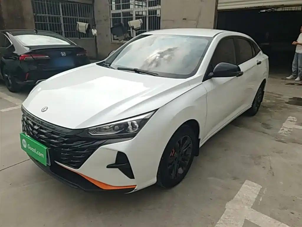 2023 Aeolus Yixuan Mach Edition 1.5L Automatic Wind Chaser — миниатюра 2