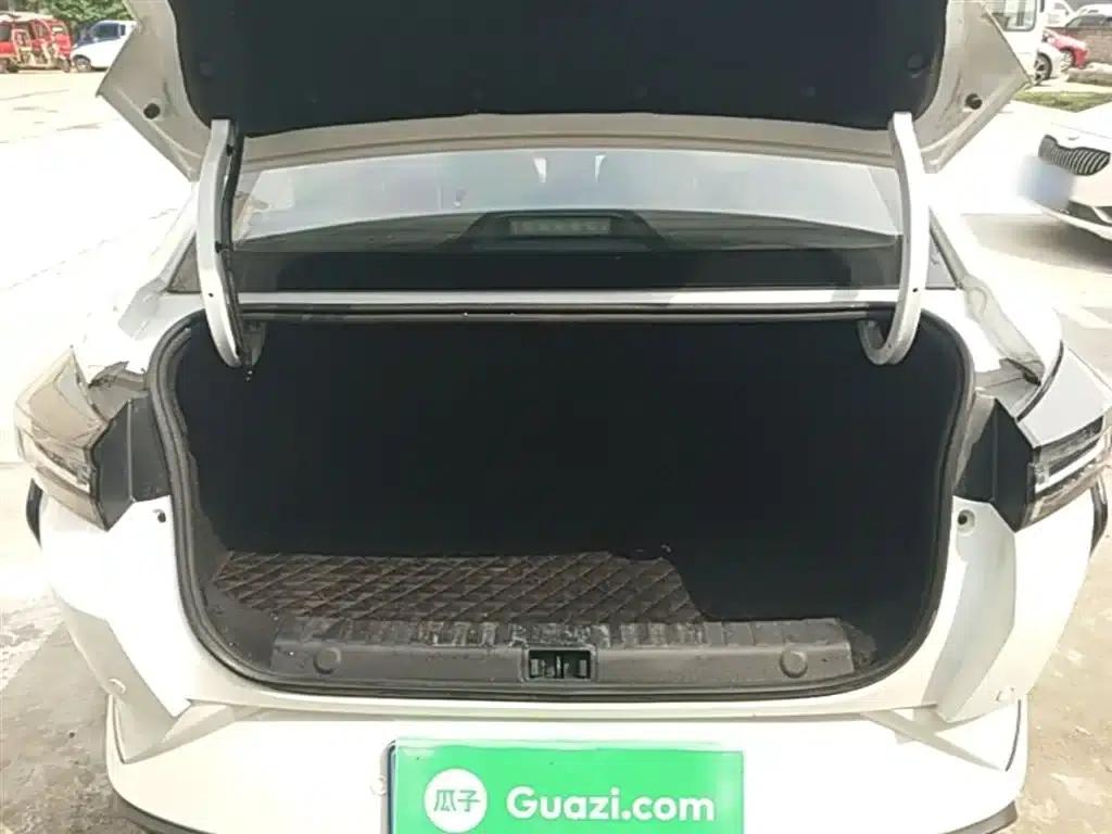 2023 Aeolus Yixuan Mach Edition 1.5L Automatic Wind Chaser — миниатюра 19
