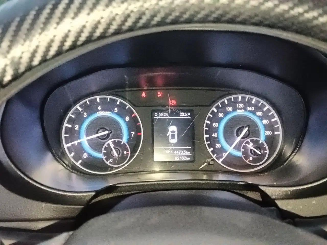 Dongfeng Fengon S560 2018 1.8L Manual Comfort 7-Seater — миниатюра 12