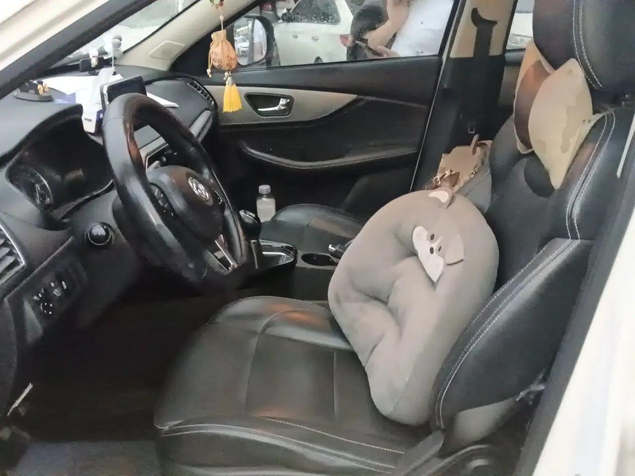Dongfeng Fengon S560 2018 1.8L Manual Comfort 7-Seater — миниатюра 16