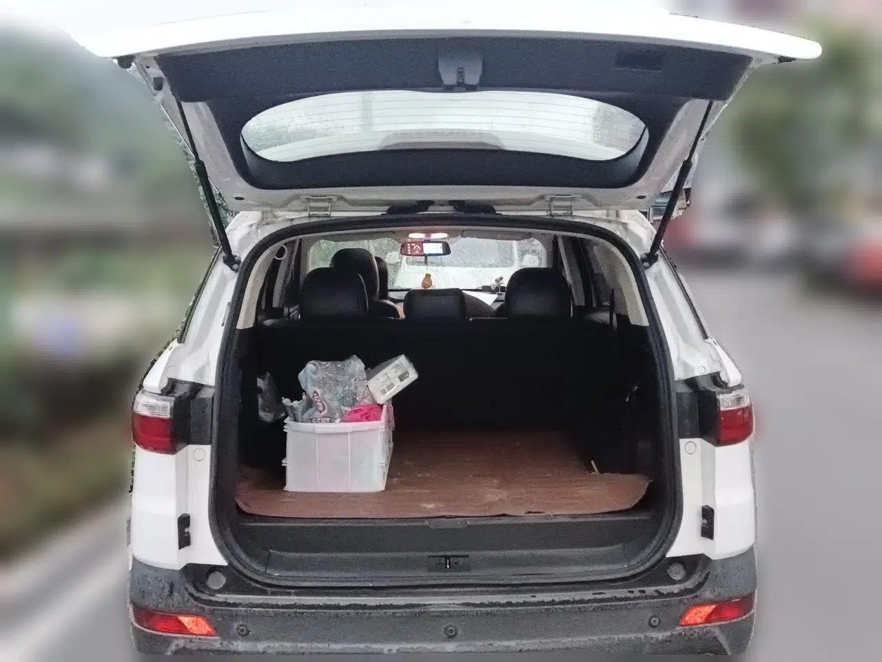 Dongfeng Fengon S560 2018 1.8L Manual Comfort 7-Seater — миниатюра 20