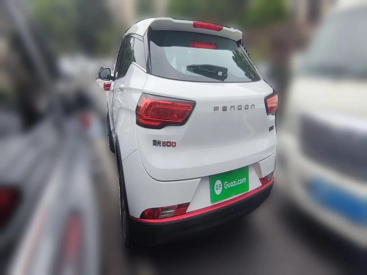 Dongfeng Fengon 500 2022 1.5L CVT Enjoyment Version — миниатюра 4