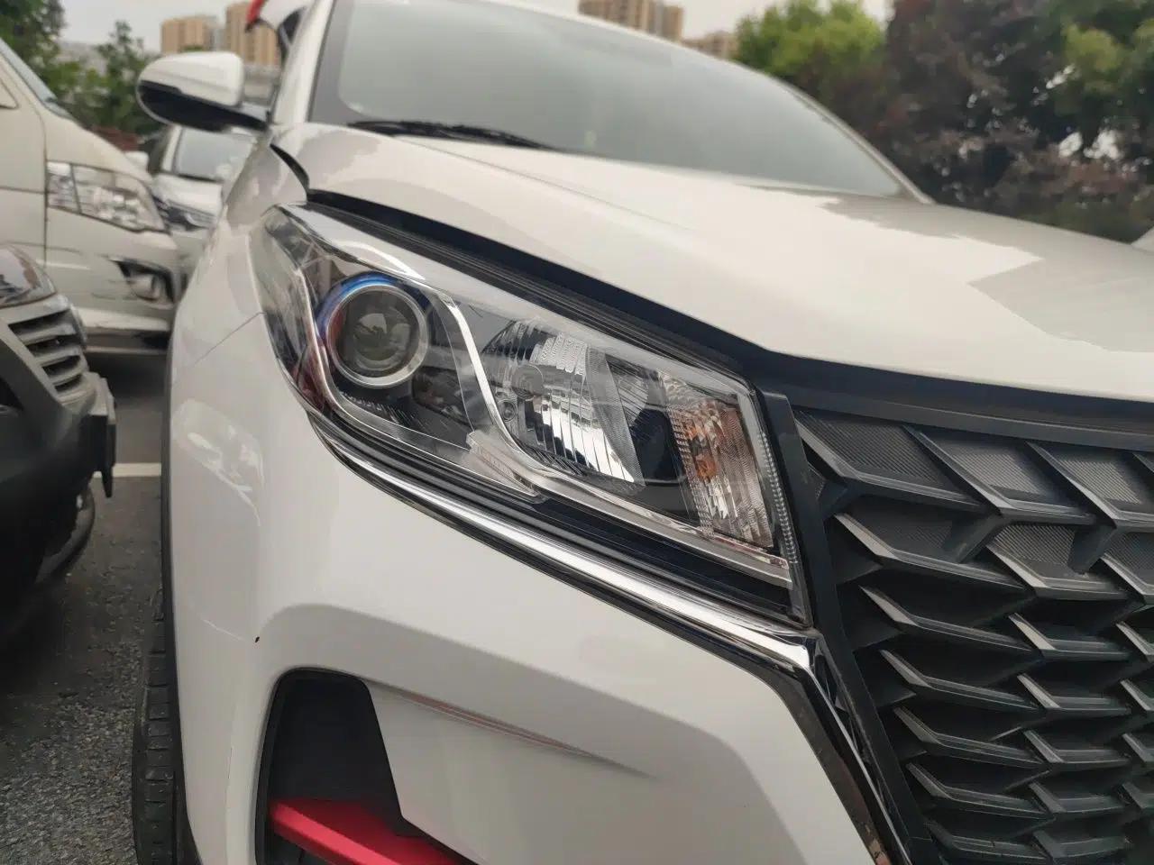Dongfeng Fengon 500 2022 1.5L CVT Enjoyment Version — миниатюра 7
