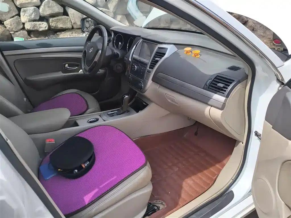 Dongfeng Fengshen A60 2014 Model 1.6L Automatic Premium Edition — миниатюра 20
