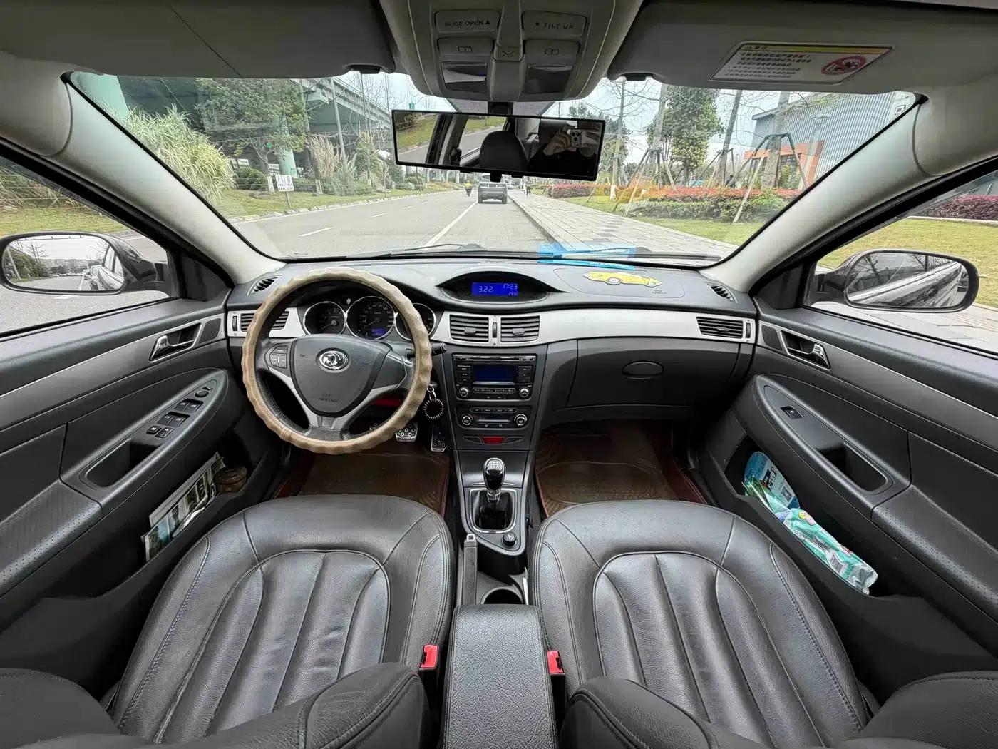 Dongfeng Fengshen S30 2011 Model 1.6L Manual Premium Edition — миниатюра 9