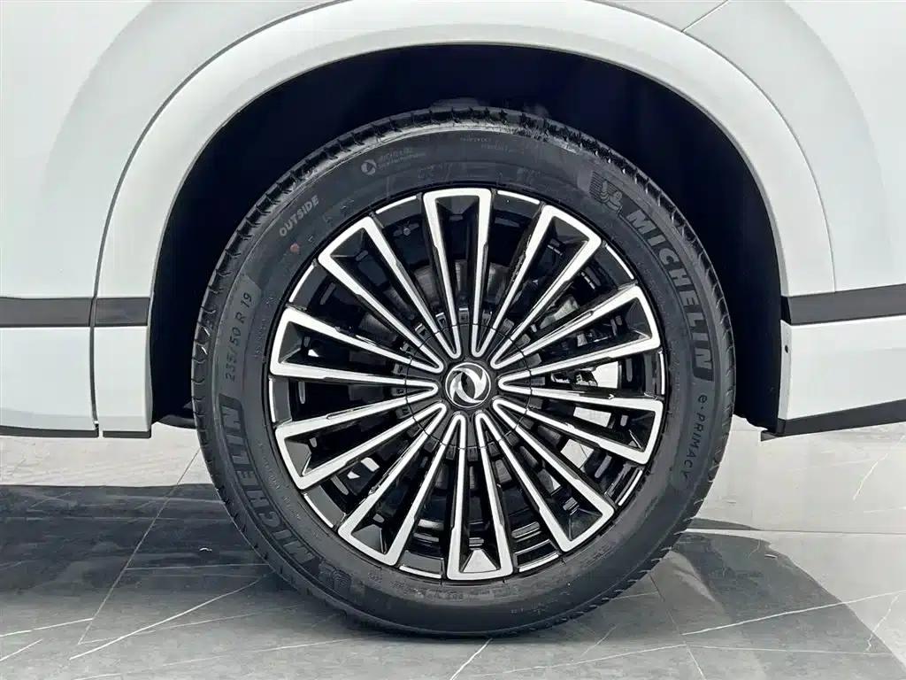 Dongfeng Fengshen L8 2025 Model 185KM Dream Edition — миниатюра 26