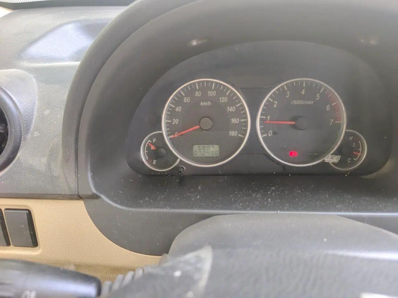 Dongfeng Xiaokang C37 2015 1.5L Standard II DK15-06 — миниатюра 13