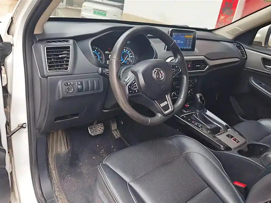 Fengguang S560 2018 Model 1.8L CVT Elite 5-Seater — миниатюра 12