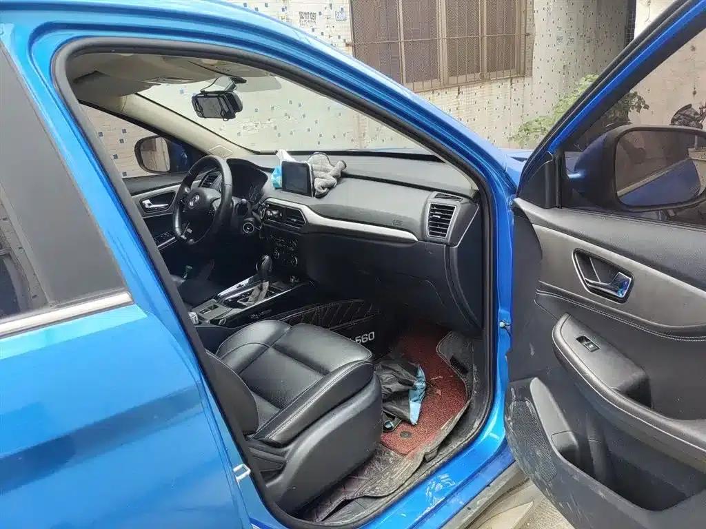 Fengguang S560 2018 Model 1.8L CVT Elite 7-Seater — миниатюра 22