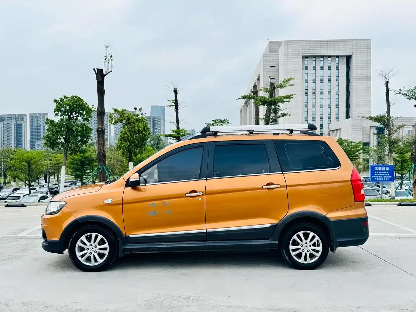 Fengguang 360 2015 Model 1.5L Manual Comfort 7-Seater National IV Emission Standard — миниатюра 5