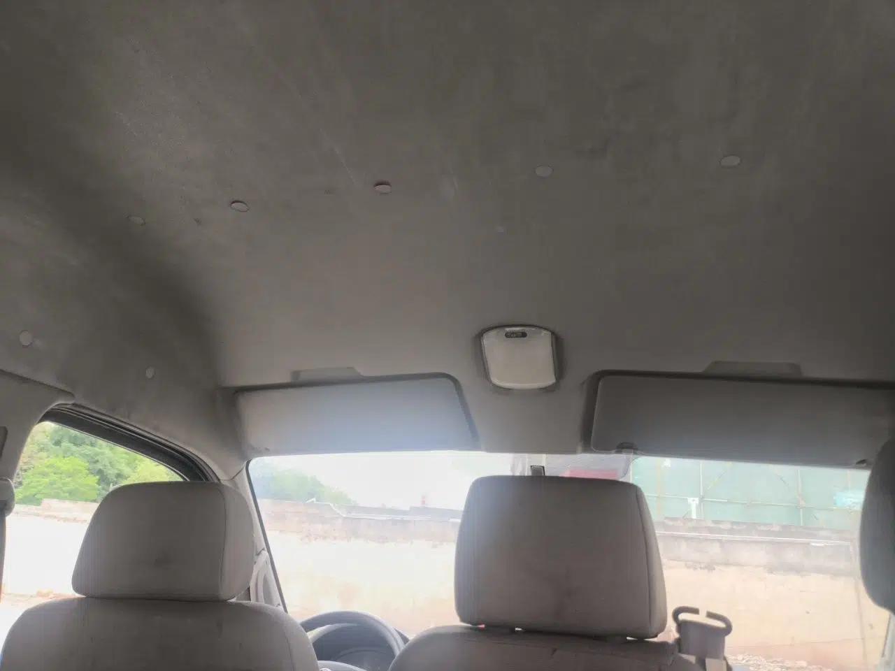 Dongfeng Yufeng 2020 2.3T Economy Standard Edition Logistics Vehicle Short Wheelbase Mid-Roof Design 5-9 Seats WP2.3 — миниатюра 19