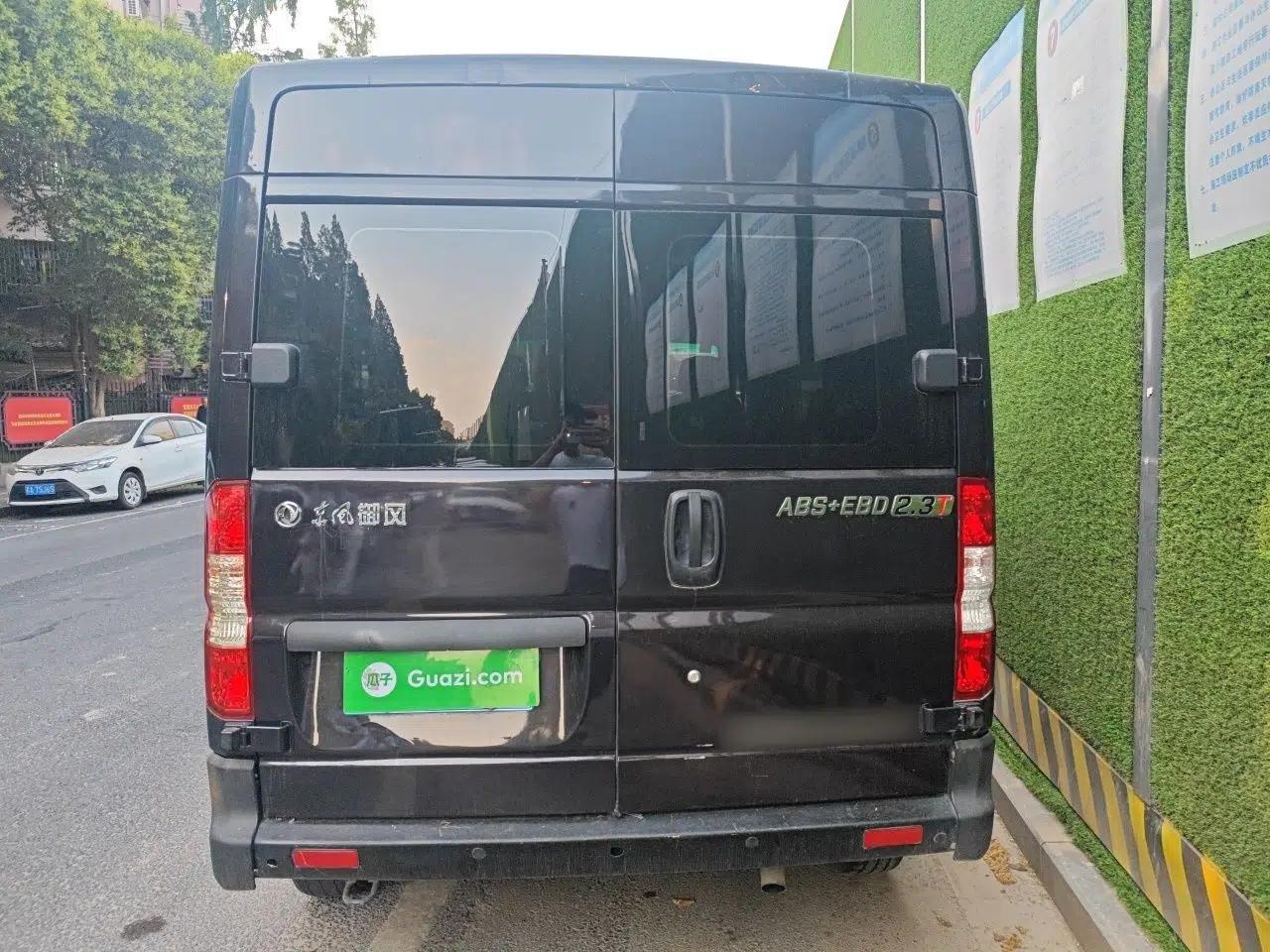 Dongfeng Yufeng 2021 2.3T V9 Logistics Vehicle Short Wheelbase Mid-Roof Design 5-9 Seater China V Emission Standard WP2.3 — миниатюра 5