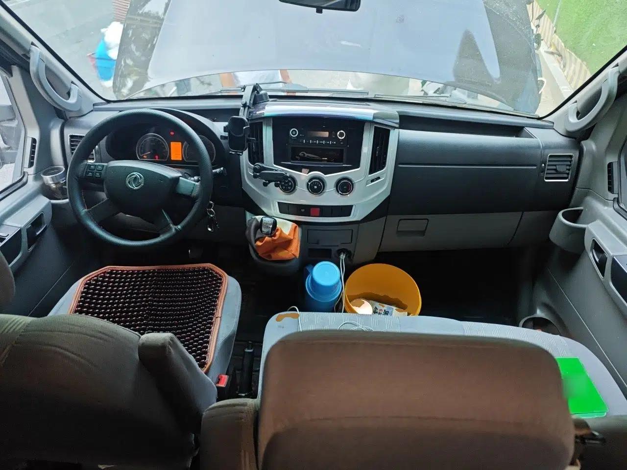Dongfeng Yufeng 2021 2.3T V9 Logistics Vehicle Short Wheelbase Mid-Roof Design 5-9 Seater China V Emission Standard WP2.3 — миниатюра 10