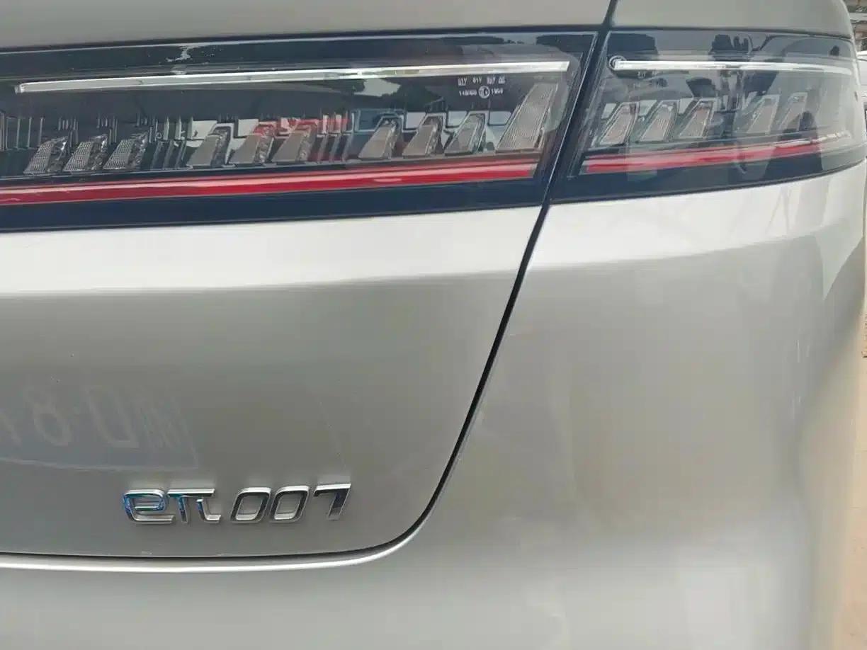 eπ007 2025 Pure Electric 565 AWD Max Navigator Edition — миниатюра 12