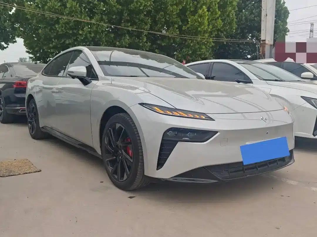 eπ007 2025 Pure Electric 565 AWD Max Navigator Edition — миниатюра 3