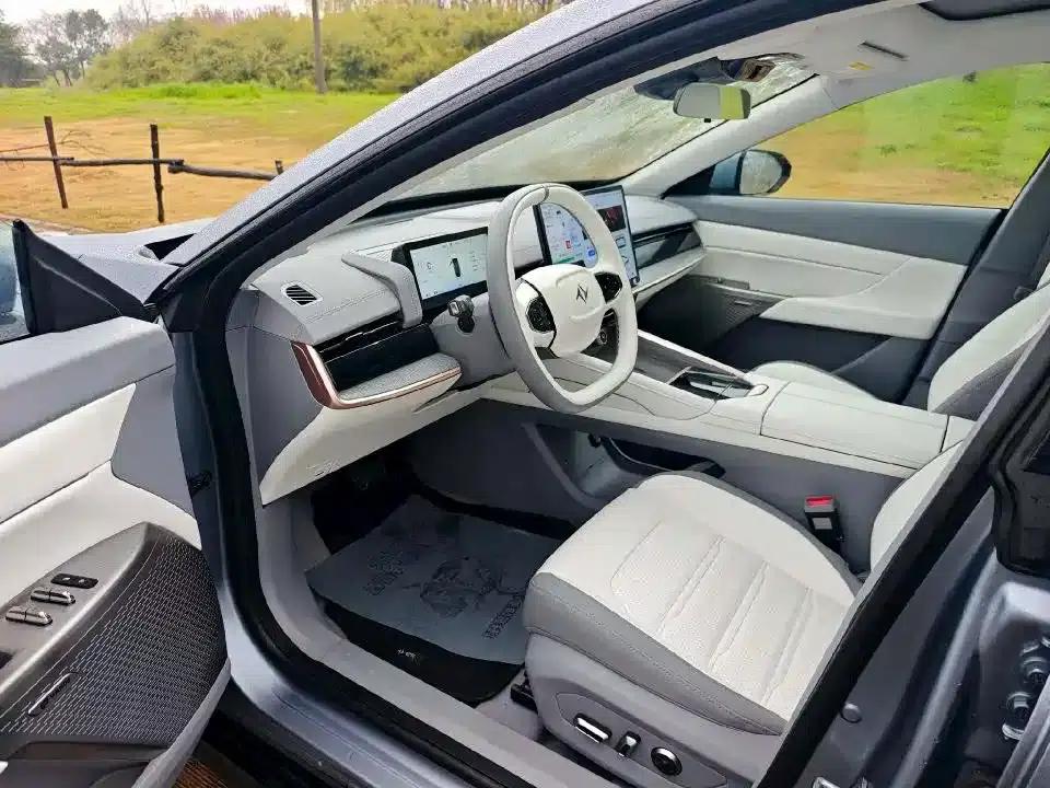 eπ007 2024 Pure Electric 540 AWD Max Edition — миниатюра 6