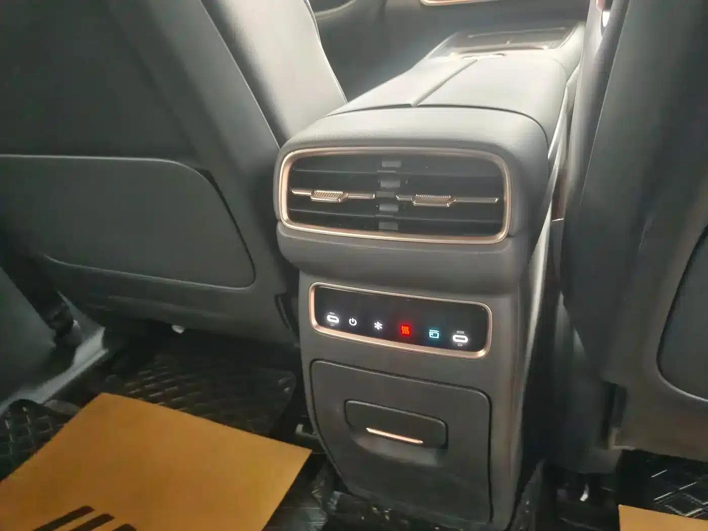 eπ008 2025 636Ultra Pure Electric Version 5-Seater — миниатюра 12