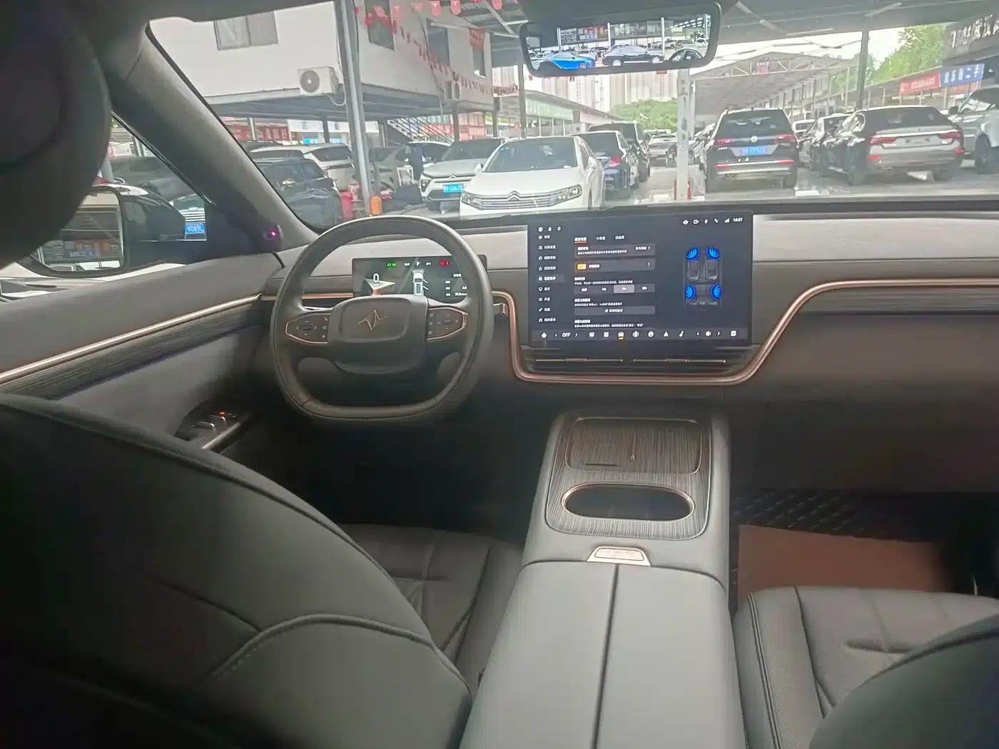 eπ008 2025 636Ultra Pure Electric Version 5-Seater — миниатюра 13