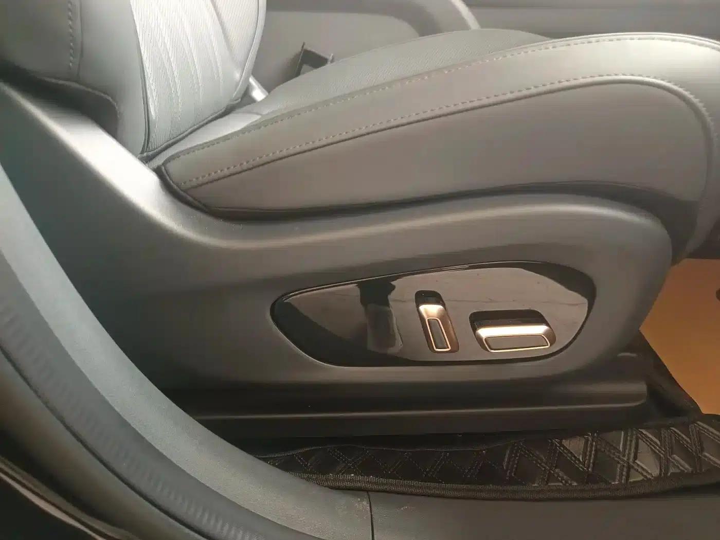 eπ008 2025 636Ultra Pure Electric Version 5-Seater — миниатюра 5