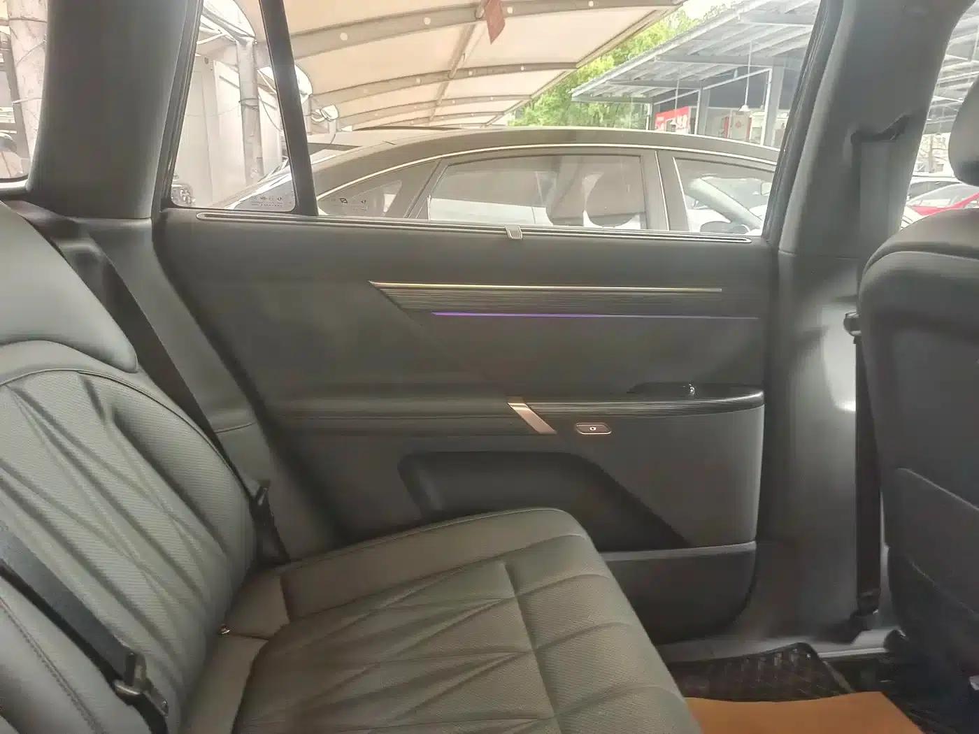 eπ008 2025 636Ultra Pure Electric Version 5-Seater — миниатюра 10