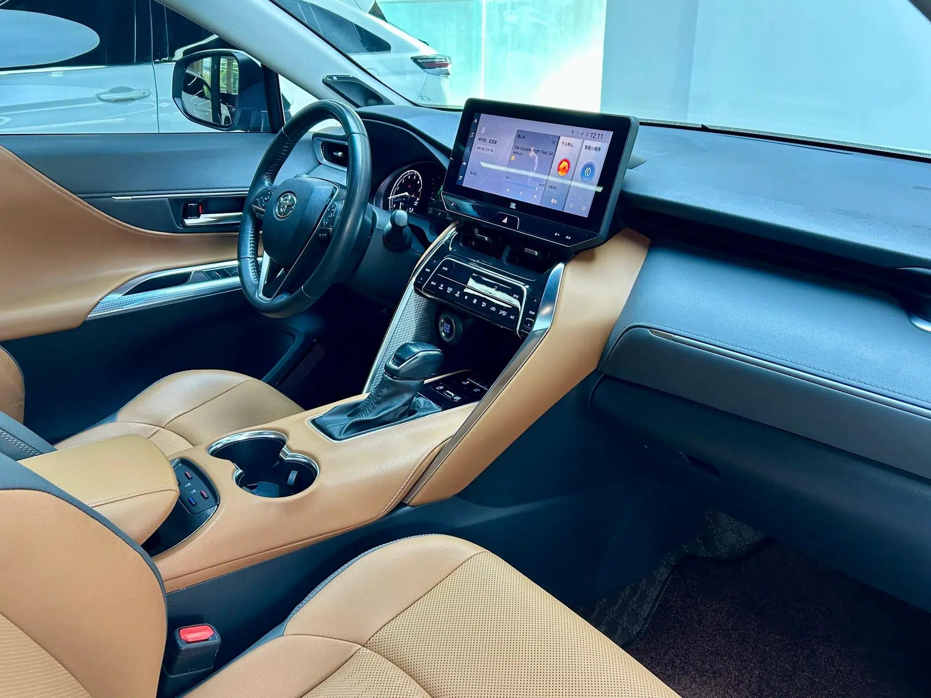Toyota Venza 2022 2.0L CVT Two-Wheel Drive Prestige Edition — миниатюра 10
