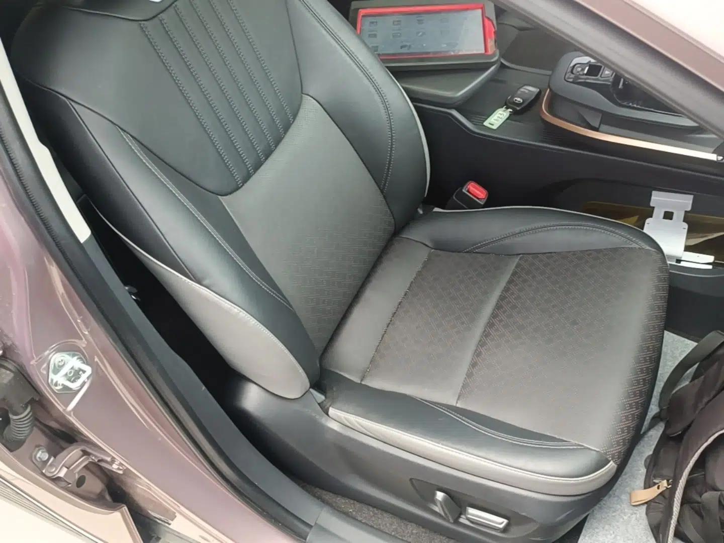 Toyota bZ3 2023 616 km Long-Range Premium — миниатюра 23