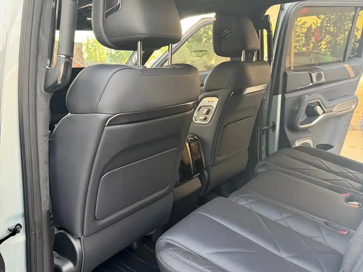 Leopard 8 2025 Smart & Brave Flagship Edition 7-Seater — миниатюра 5